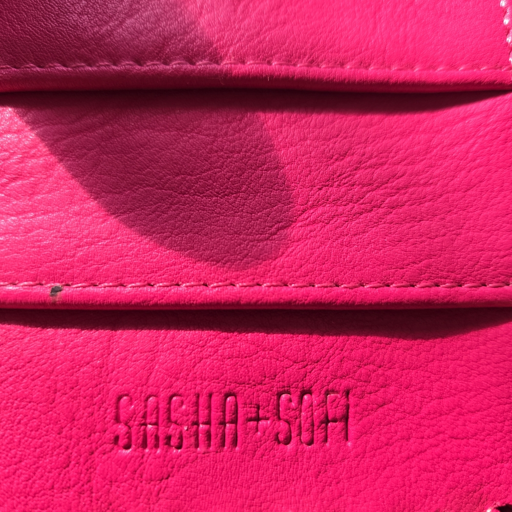 Sasha+Sofi Large Fucshia Envelope Bag 9"x5" - Picture 4 of 4